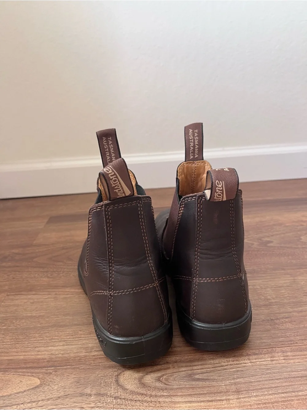 Blundstone Boots in Dark Brown - Size AU 6.5
